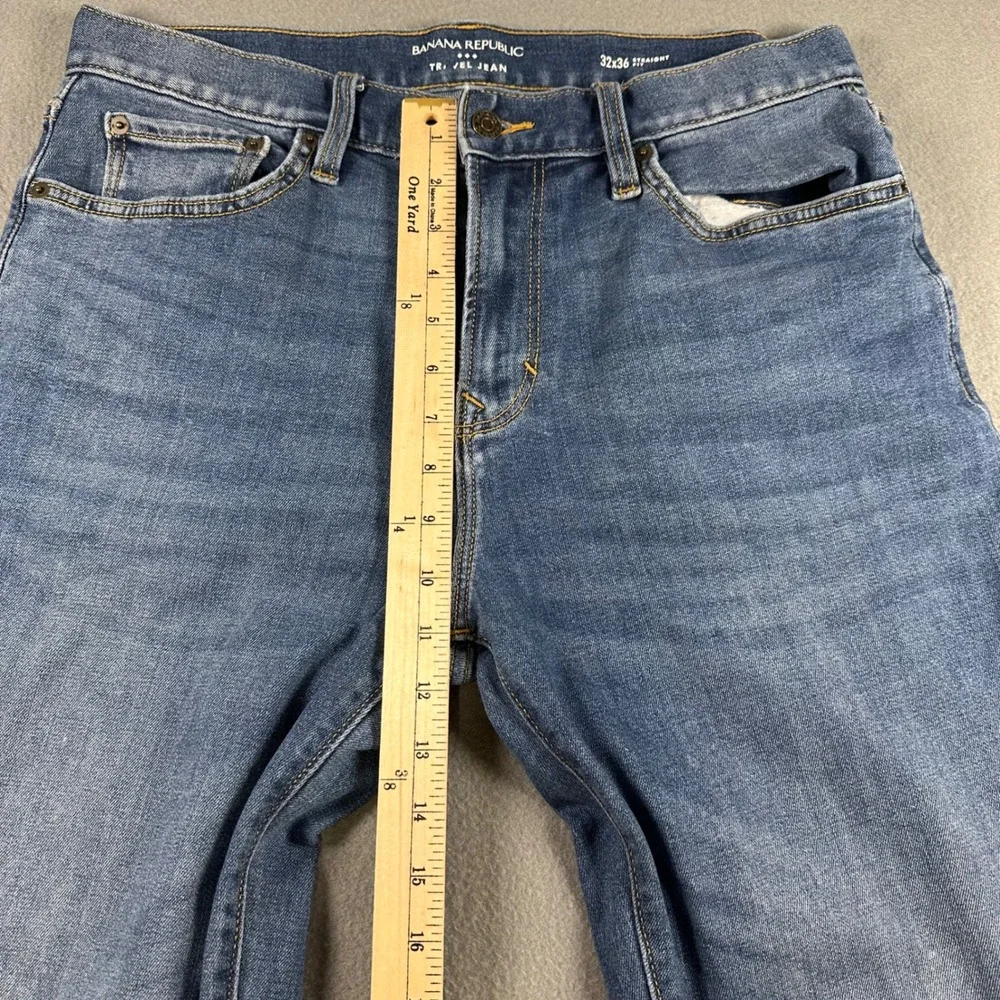 Banana Republic Travel Jean Mens 32x34 Straight Fit Medium Wash Blue Denim